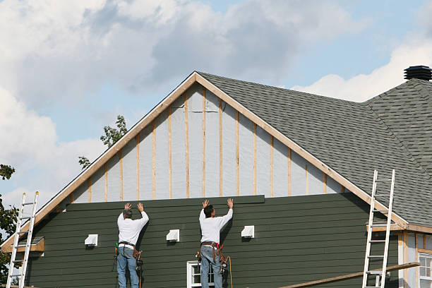 Professional Siding technician working in Gulf, NC